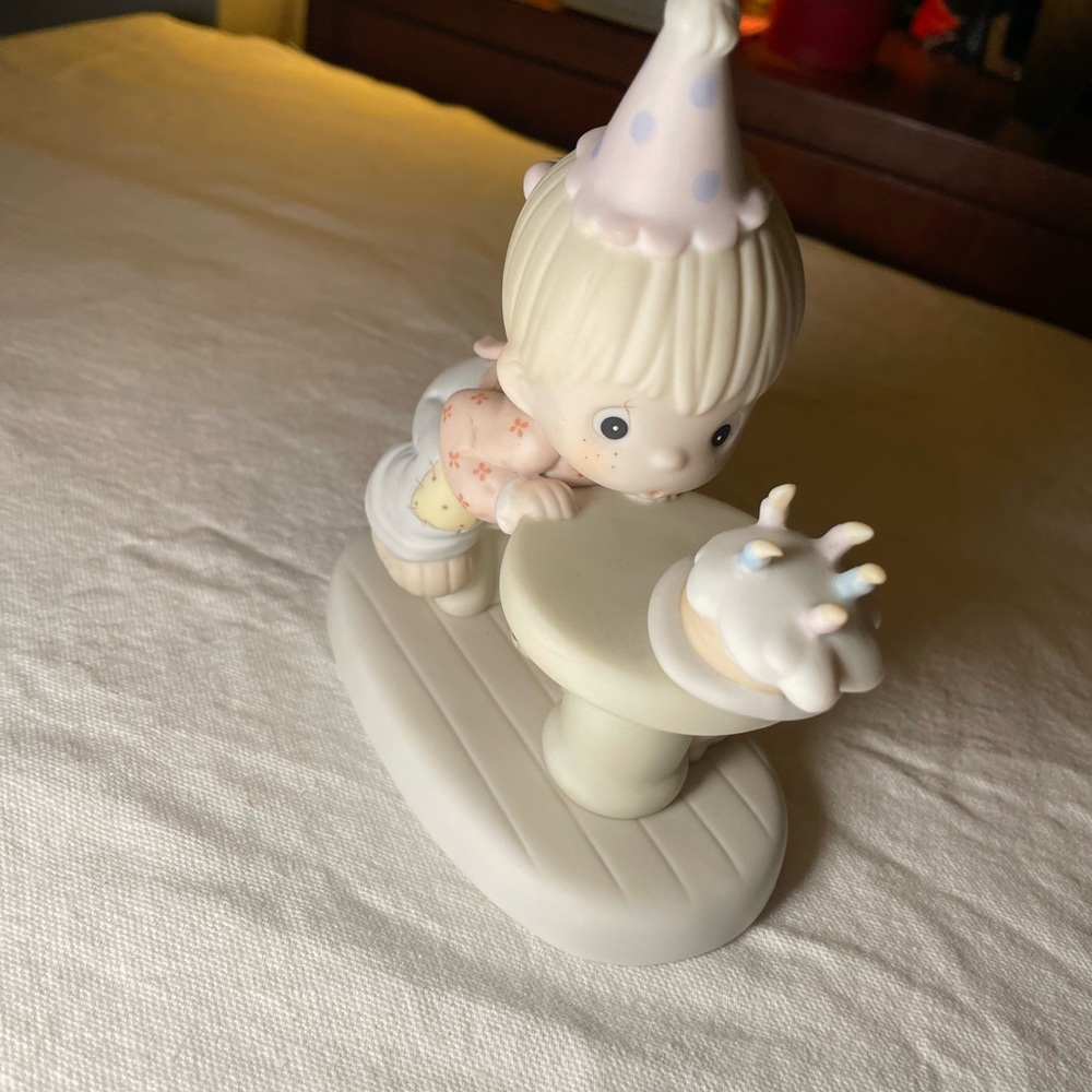 Enesco Precious Moments Figurine - Birthday